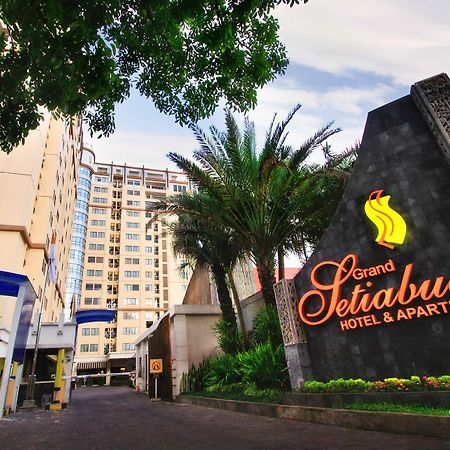 בנדונג Grand Setiabudi Hotel מראה חיצוני תמונה