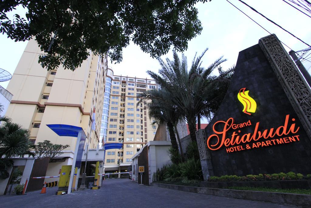 בנדונג Grand Setiabudi Hotel מראה חיצוני תמונה